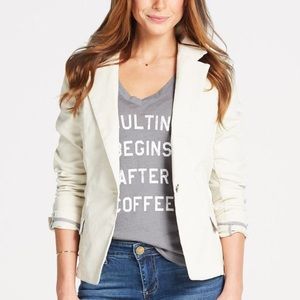 Peyton Jensen Blazer and bonus tee 🎁!